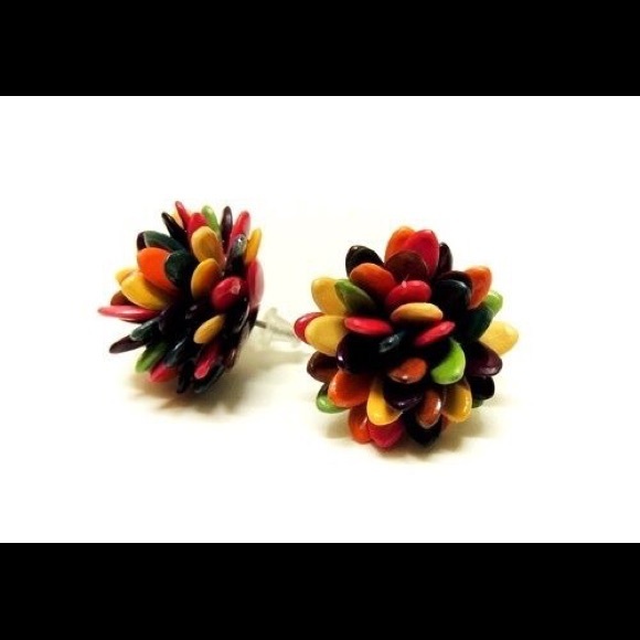 Earrings - Picture 5 of 7